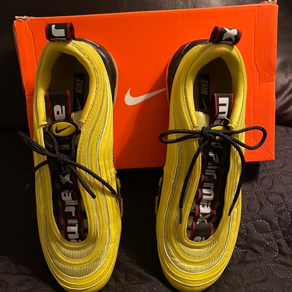 Air max yellow Nike